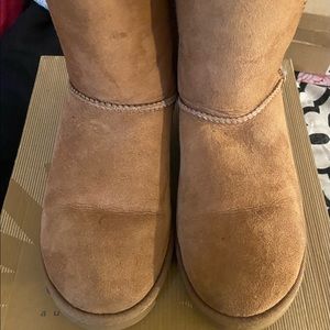 Chestnut Ugg Boots